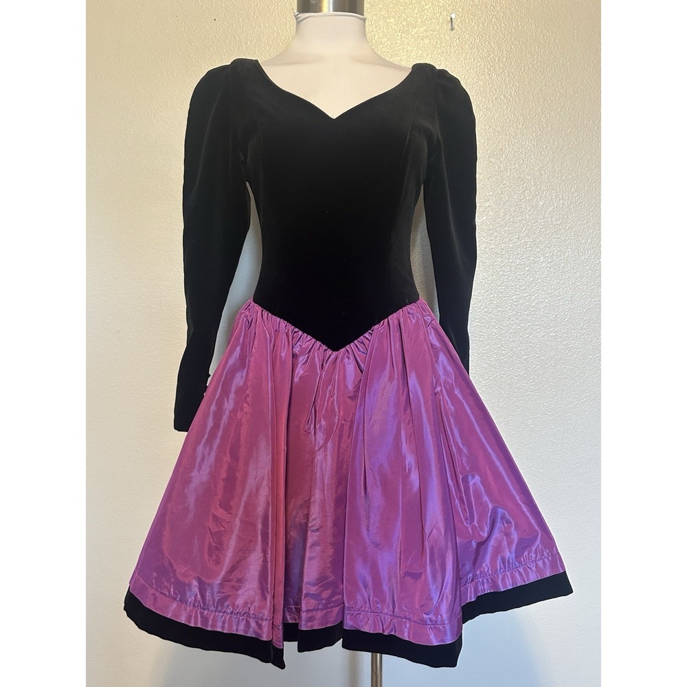 Laura Ashley Vintage 80s 90s Black Velvet Taffeta Tulle Party Dress sz. 10 (6-8)